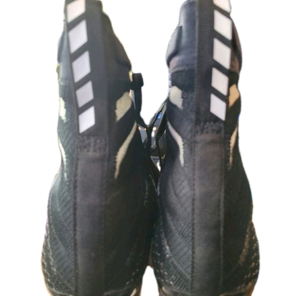 Athletic_Shoes